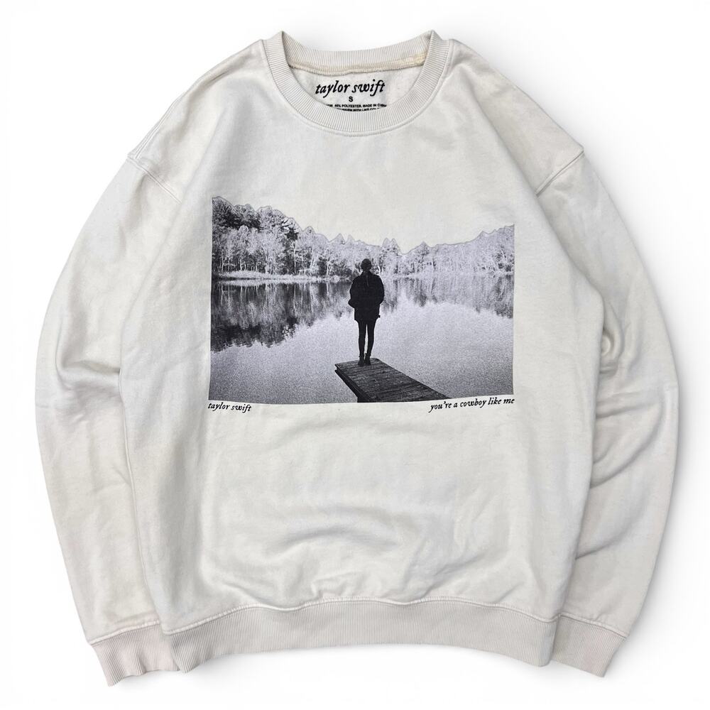 Taylor Swift Cowboy Like Me Pullover Crewneck Sweatshirt Size Small Evermore